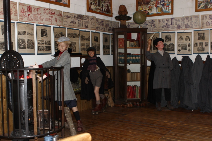 Musée de l'École d’Autrefois Musée de l'École d'Autrefois Roches-sur-Marne