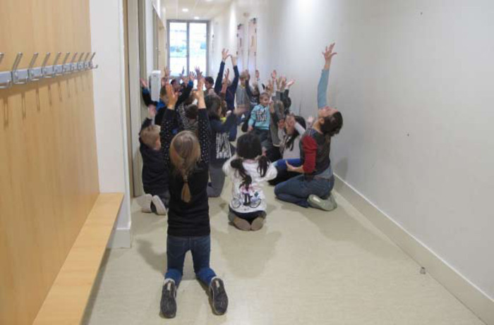 Parcours improvisation chorégraphique - Ecole Gennevilliers Ecole Paul Langevin Gennevilliers