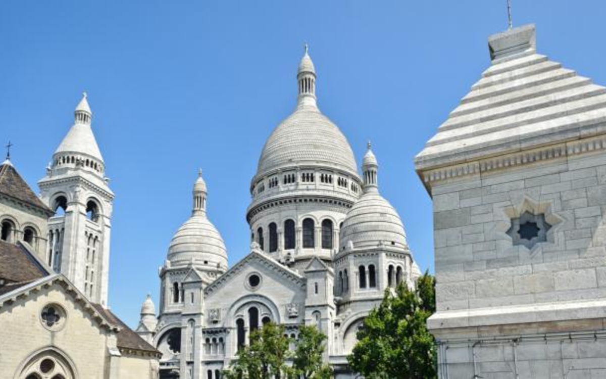 Rallye photo à Montmartre Place des Abbesses PARIS