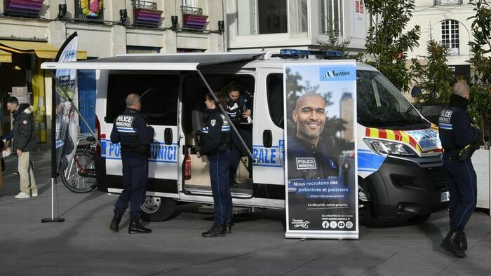 Rencontre avec la police municipale Marché de Toutes-Aides Nantes