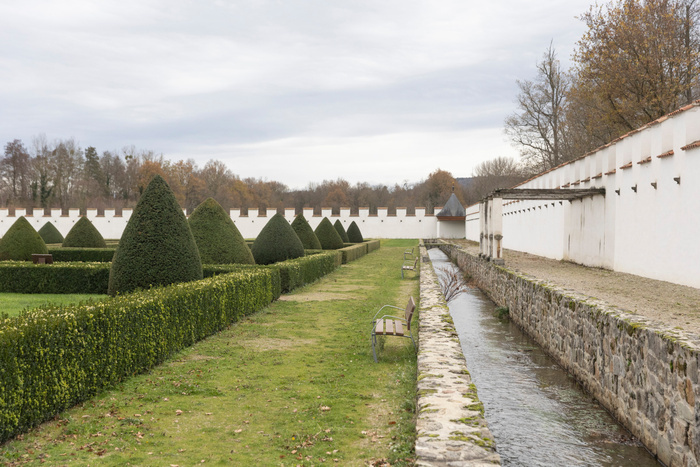 Rencontre avec le jardinier de la Bâtie d'Urfé - Eau secours ! Entretenir le jardin jour après jour Château de la Bastie d'Urfé Saint-Étienne-le-Molard