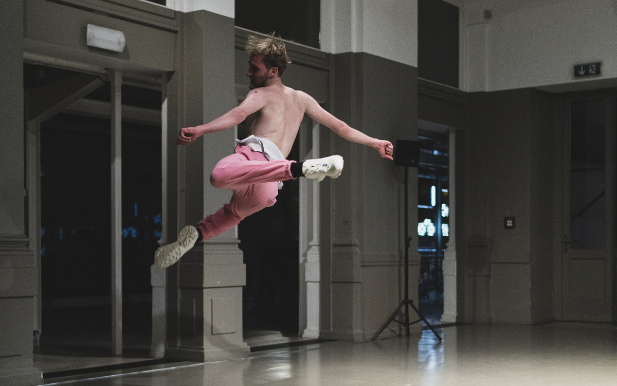 Simone Mousset - The Great Chevalier Le CENTQUATRE-PARIS (104) Paris