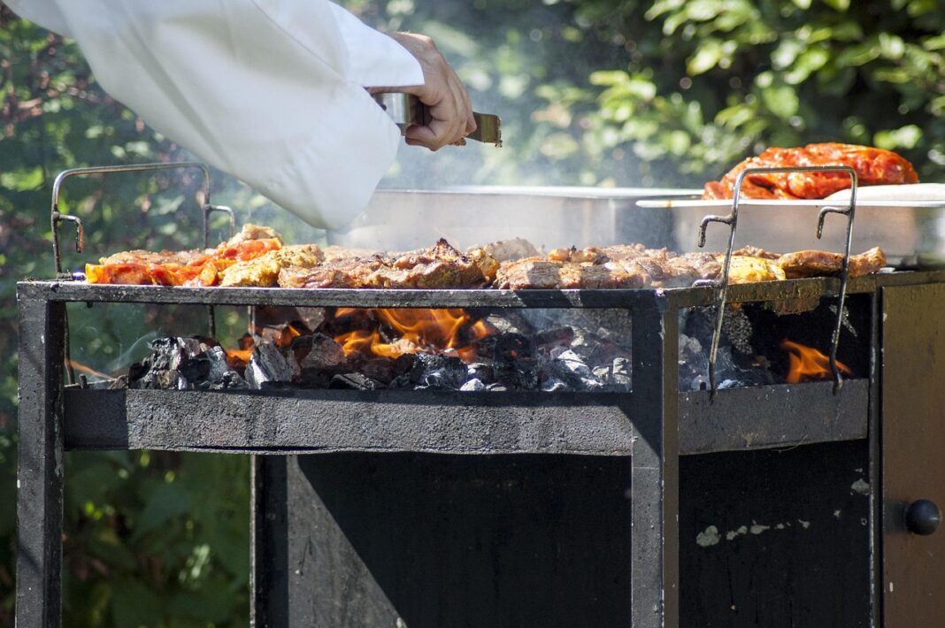 Soirée barbecue Jardin des Félibres Cussac