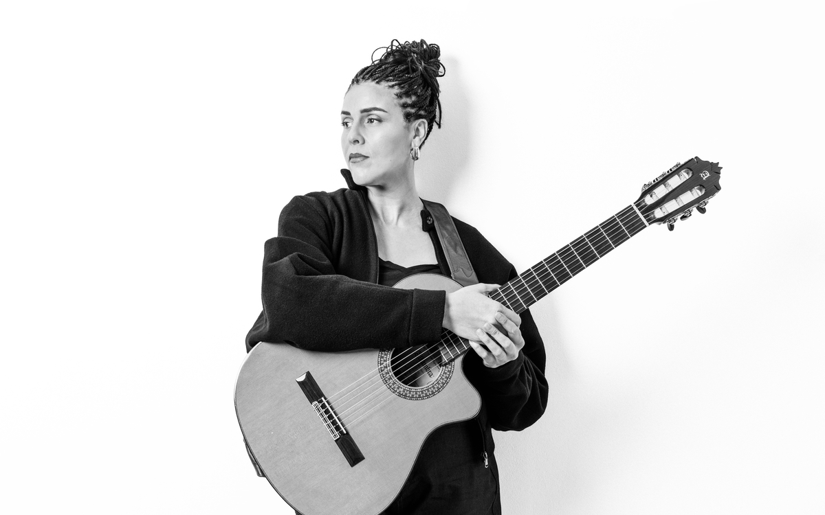 Souad Massi en showcase à la Fnac Saint-Lazare ! Fnac St Lazare  Paris