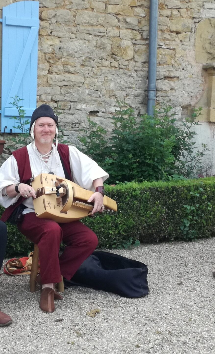 Spectacle Colporteur ménestrel en Périgord Châteaux en fête