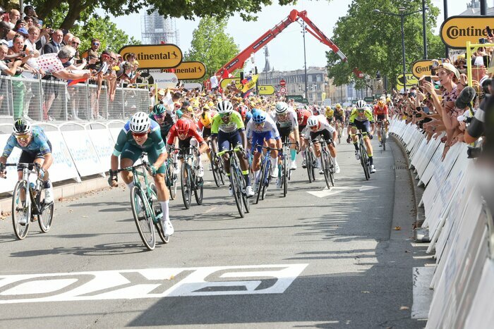 Tour de France Place des Quinconces Bordeaux