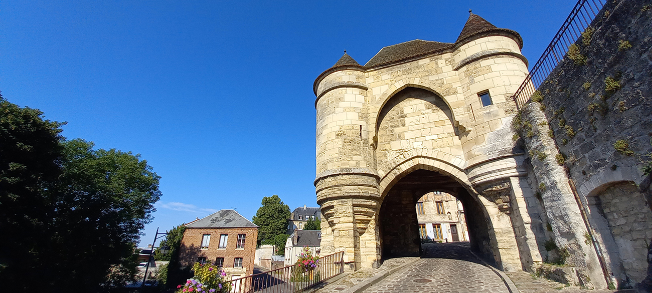 Visite guidée à Laon De porte en porte