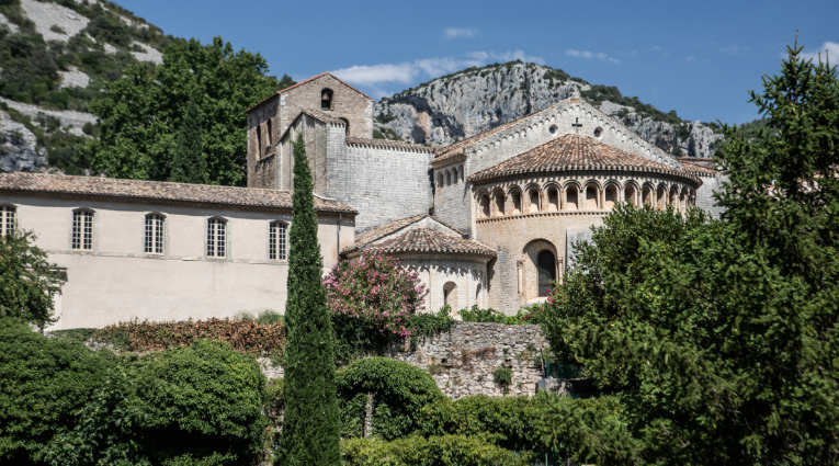 VISITE GUIDÉE SAINT-GUILHEM-LE-DÉSERT