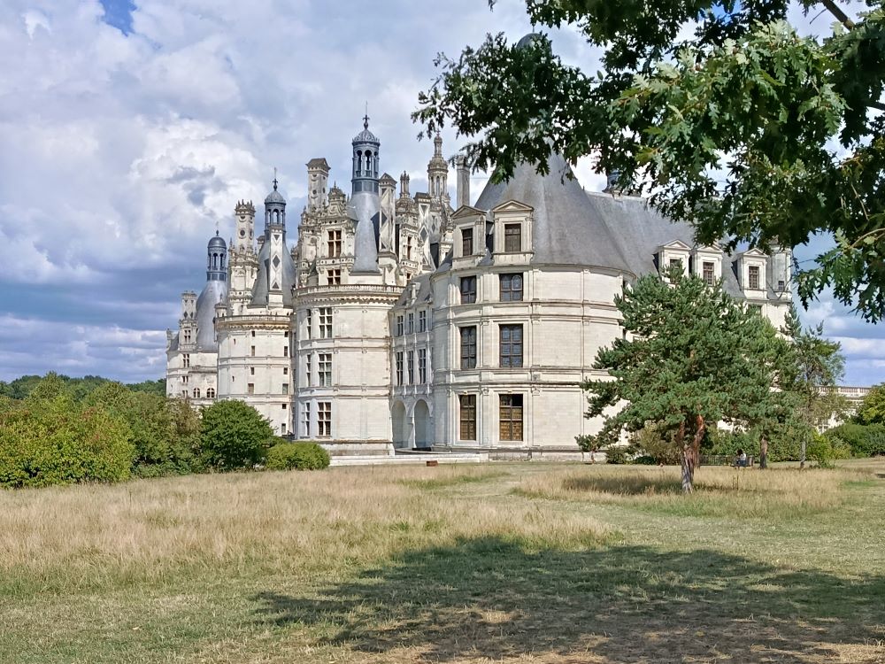 WEEK-END VELO ORLEANS CHAMBORD CLE EN MAIN