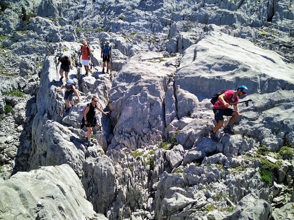 Ascension du Pic d&rsquo;Anie au départ de La Pierre Saint-Martin  Arette