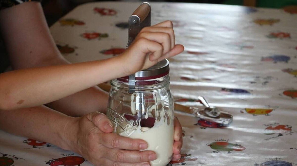 Atelier famille le beurre à la baratte GREVILLE-HAGUE La Hague 2026-04-08