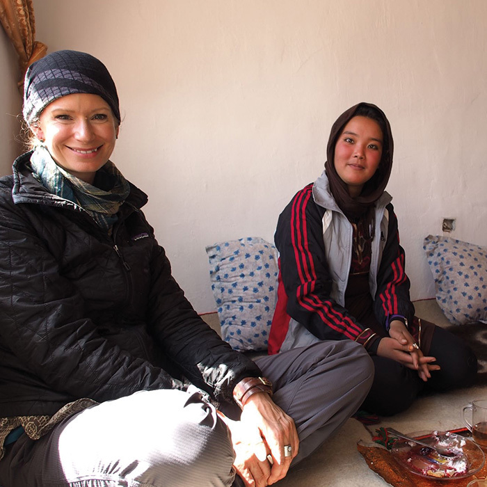 Aux côtés des cyclistes afghanes Cosmopolis