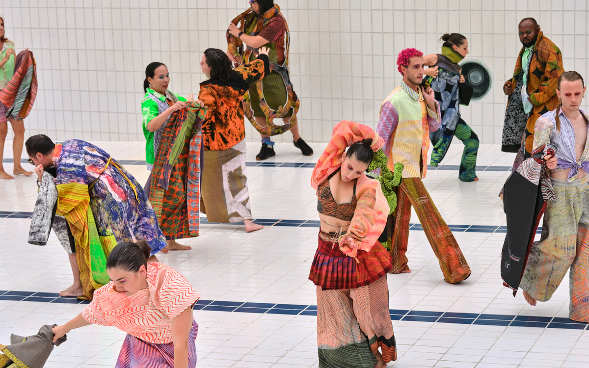 B.Painted Projected Le Générateur  Gentilly