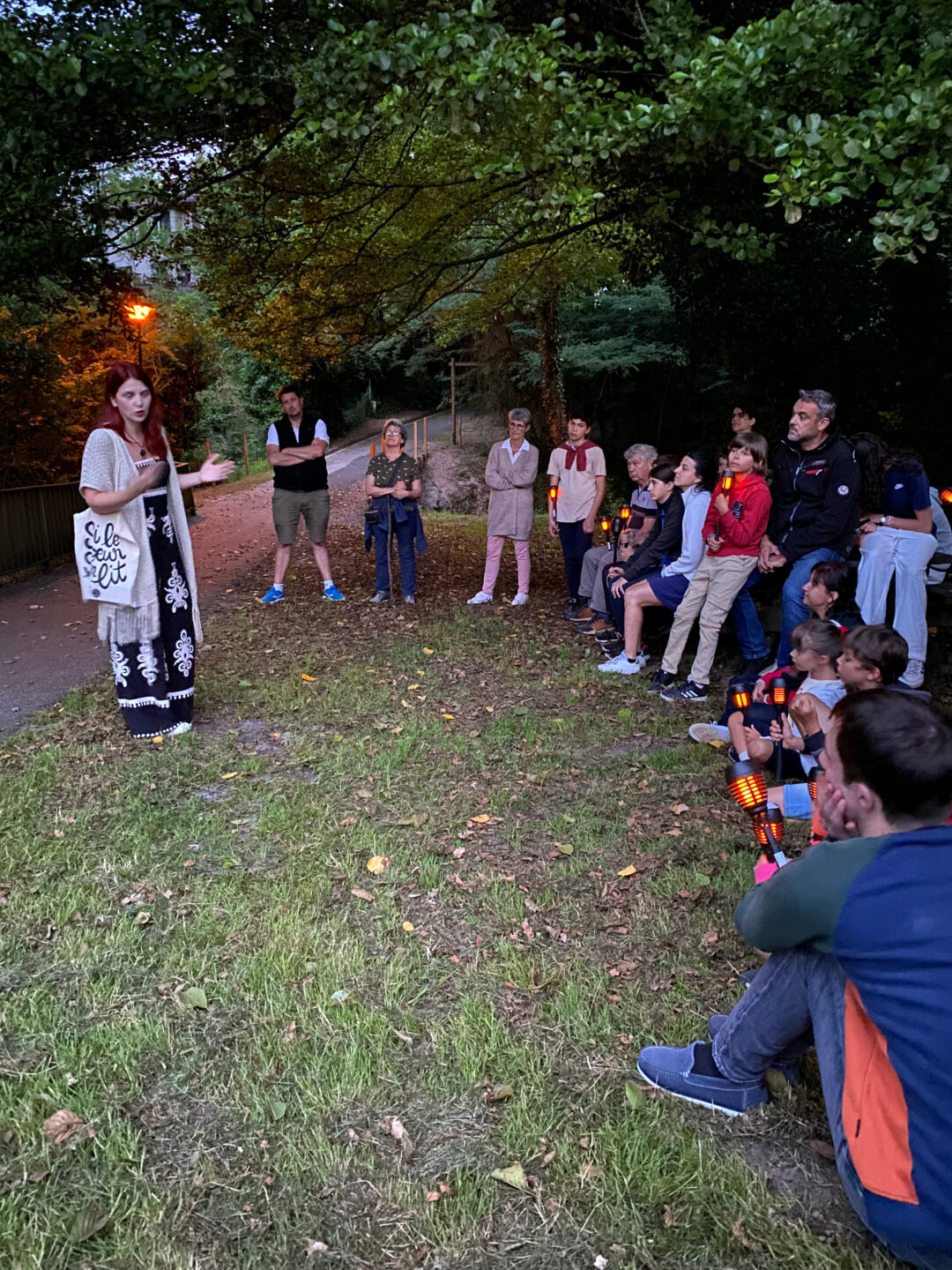 Balade contée aux flambeaux Parking de l'église Lévignacq 2026-08-14