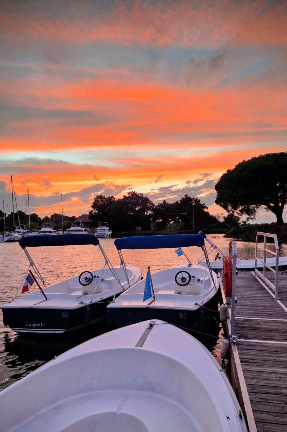 Bateau électrique sans permis Sortie crépusculaire Rue du Port Le Teich 2026-05-17