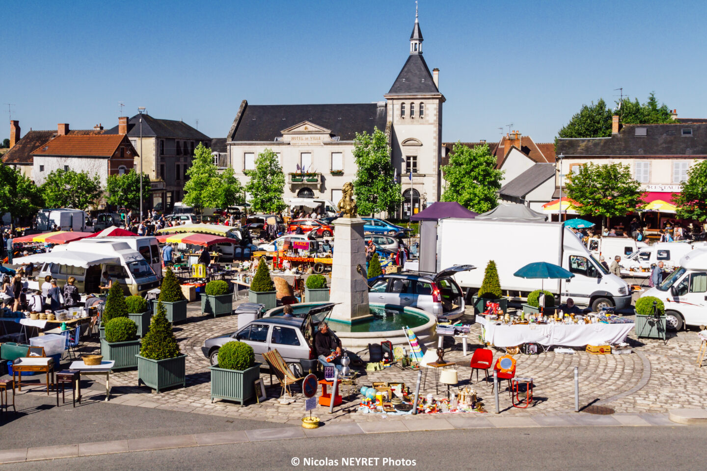 Brocante Brocante Place de l’Hôtel de Ville & Halle Boussac 2026-07-18