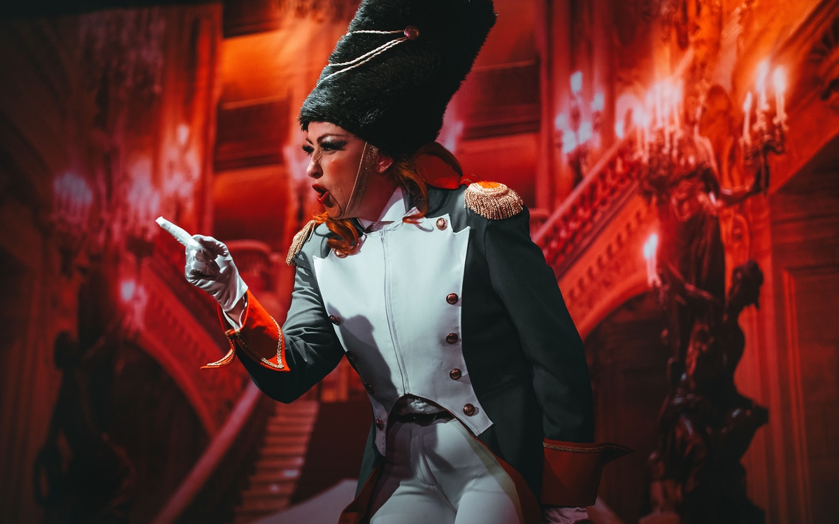 Casse-Noisette et Le Royaume des Jouets A LA FOLIE THEATRE  PARIS 11