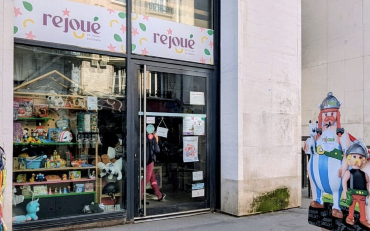 Chasse aux livres avec Rejoué et Recyclivre Boutique Rejoué  PARIS