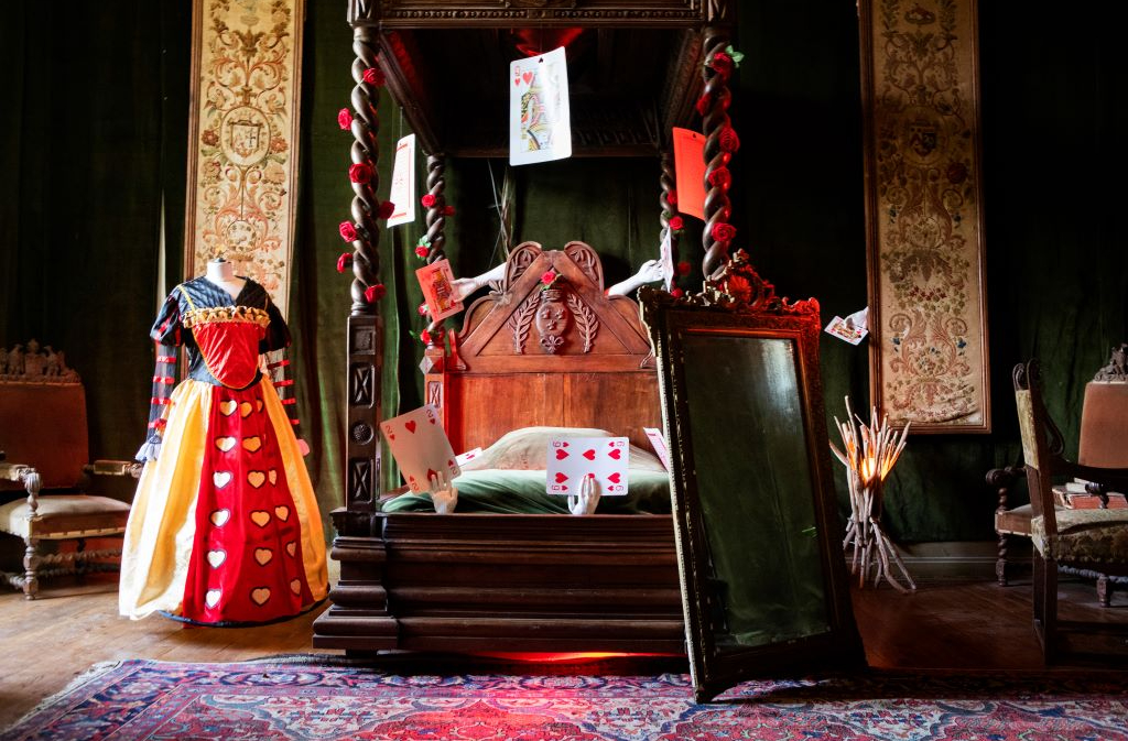 Château de Bridoire La légende d'Alice aux Pays des Merveilles Château de Bridoire Ribagnac 2026-04-07