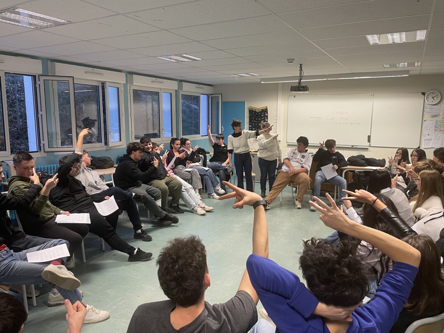 Crush Agricole Restitution des élèves du lycée agricole d'Ahun et le théâtre du point du jour