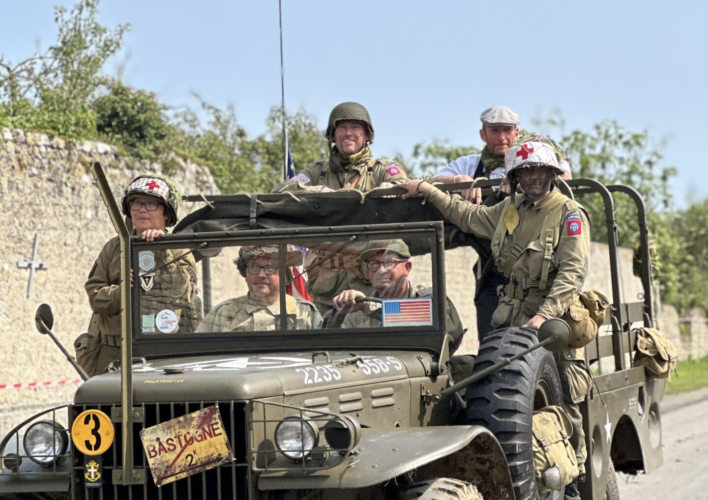 Défilé de véhicules d’époques Rue de la Hérode Vierville-sur-Mer 2026-06-07