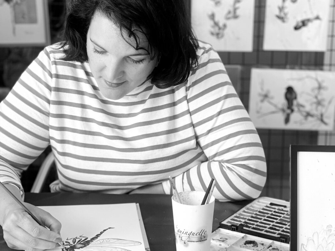 Démonstration d&rsquo;aquarelle par Céline d&rsquo;Illustre-Trait Place Foch Thiviers