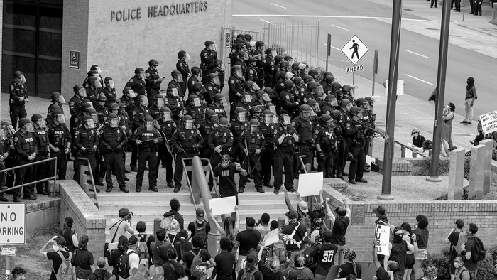 Dénoncer et abolir les violences policières Théâtre Pitoëff Genève