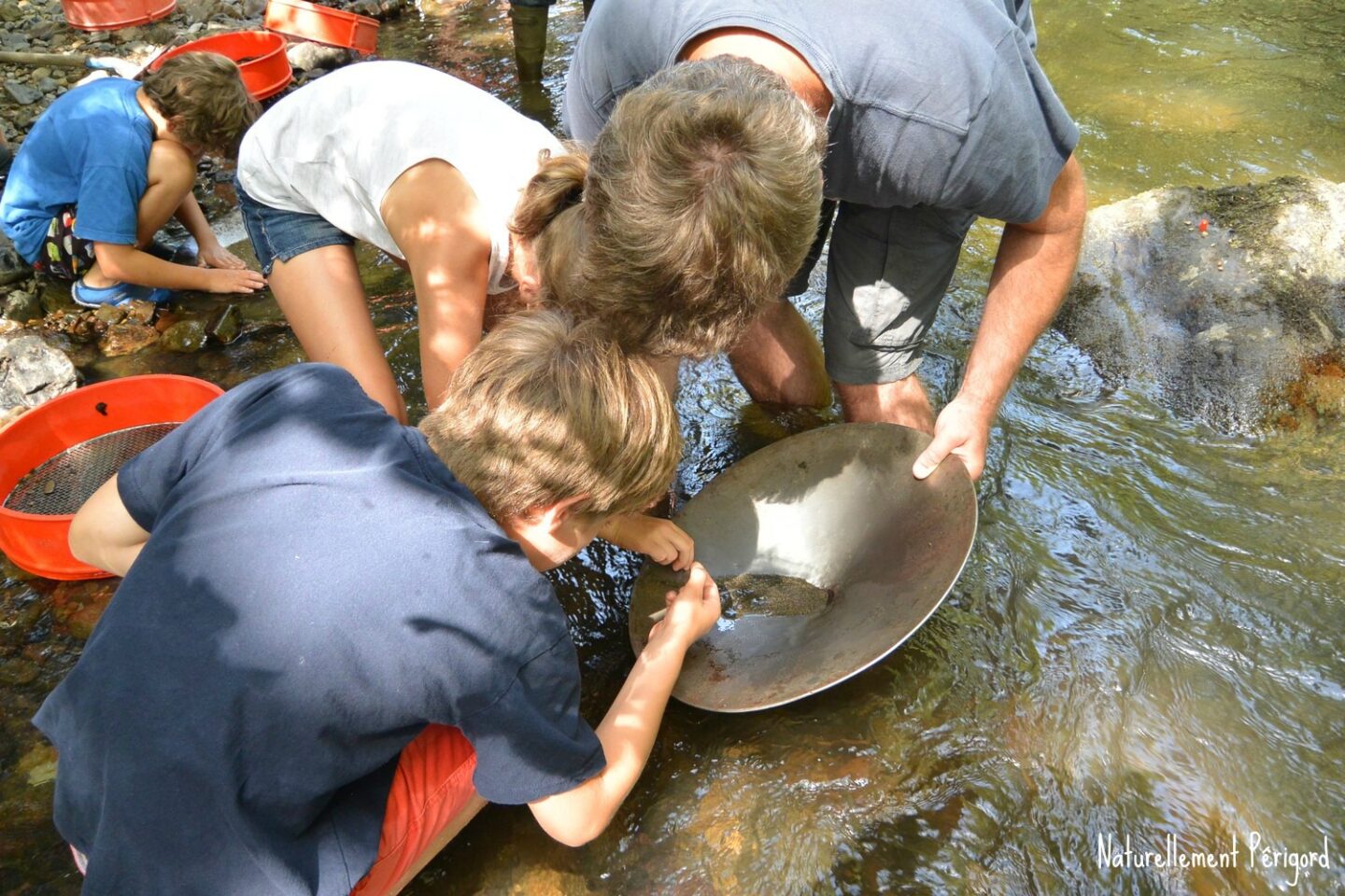 Eté actif orpaillage en rivière Saint-Jory-las-Bloux 2026-07-08