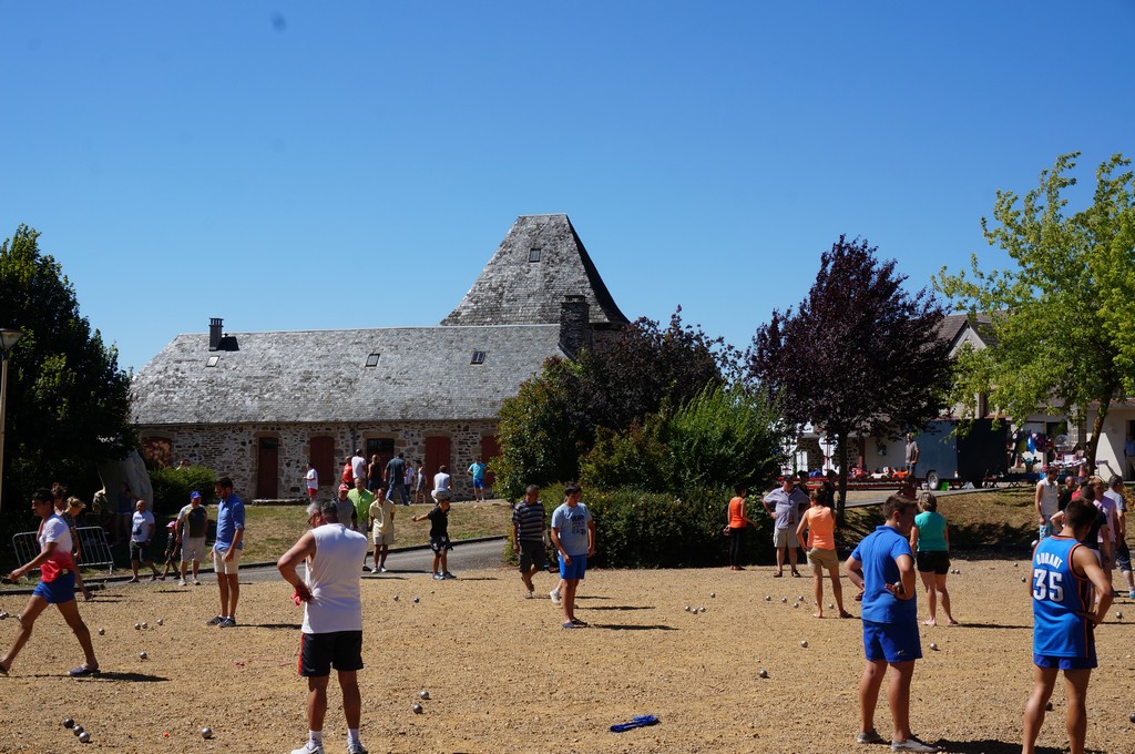 Fête annuelle à Eyburie Place du château Eyburie 2026-08-01