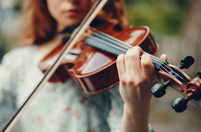 Hommage à la violoniste Hélène Jourdan Morhange Bibliothèque Simone de Beauvoir Rouen