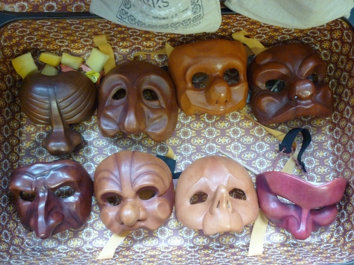 Initiation au jeu masqué. Avec La compagnie Dédale de clown Espace de l’étang bleu Paimpont Lundi 30 mars Initiation au jeu masqué. Avec La compagnie Dédale de clown Espace de l'étang bleu Paimpont