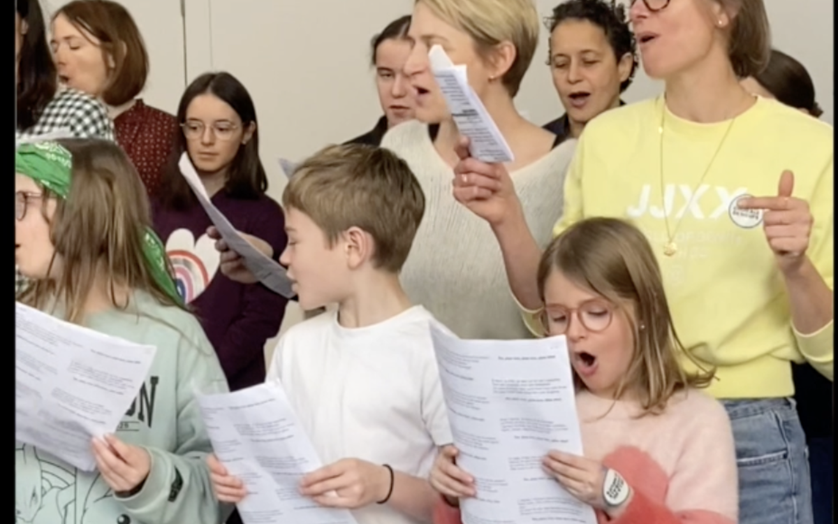 La chorale de meufs invite les Kids ! Espace Saint Michel PARIS