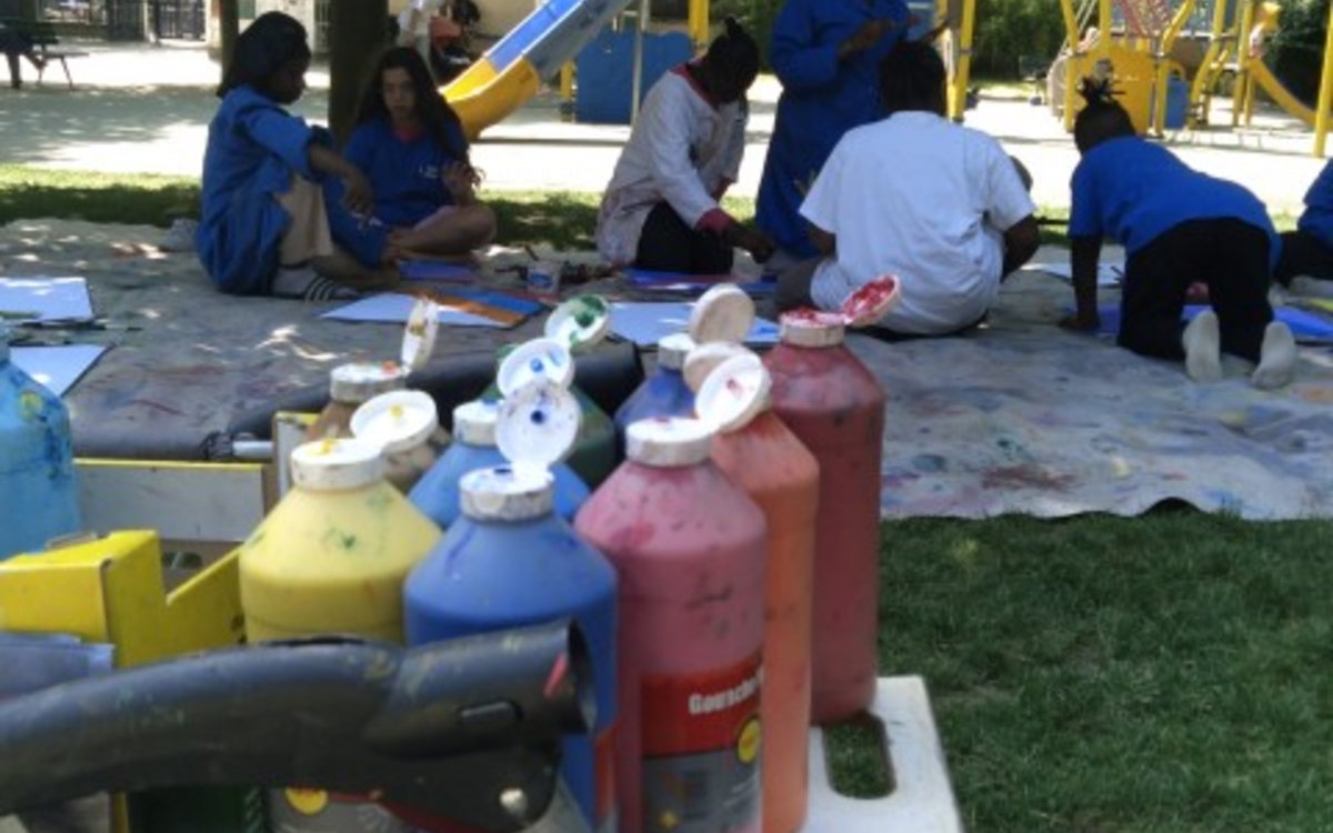 La Roulotte À PEINTURE Square Sergent Aurélie SALEL  Paris