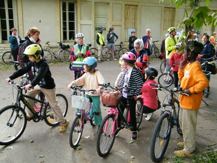 Mai à vélo en soirée Dijon