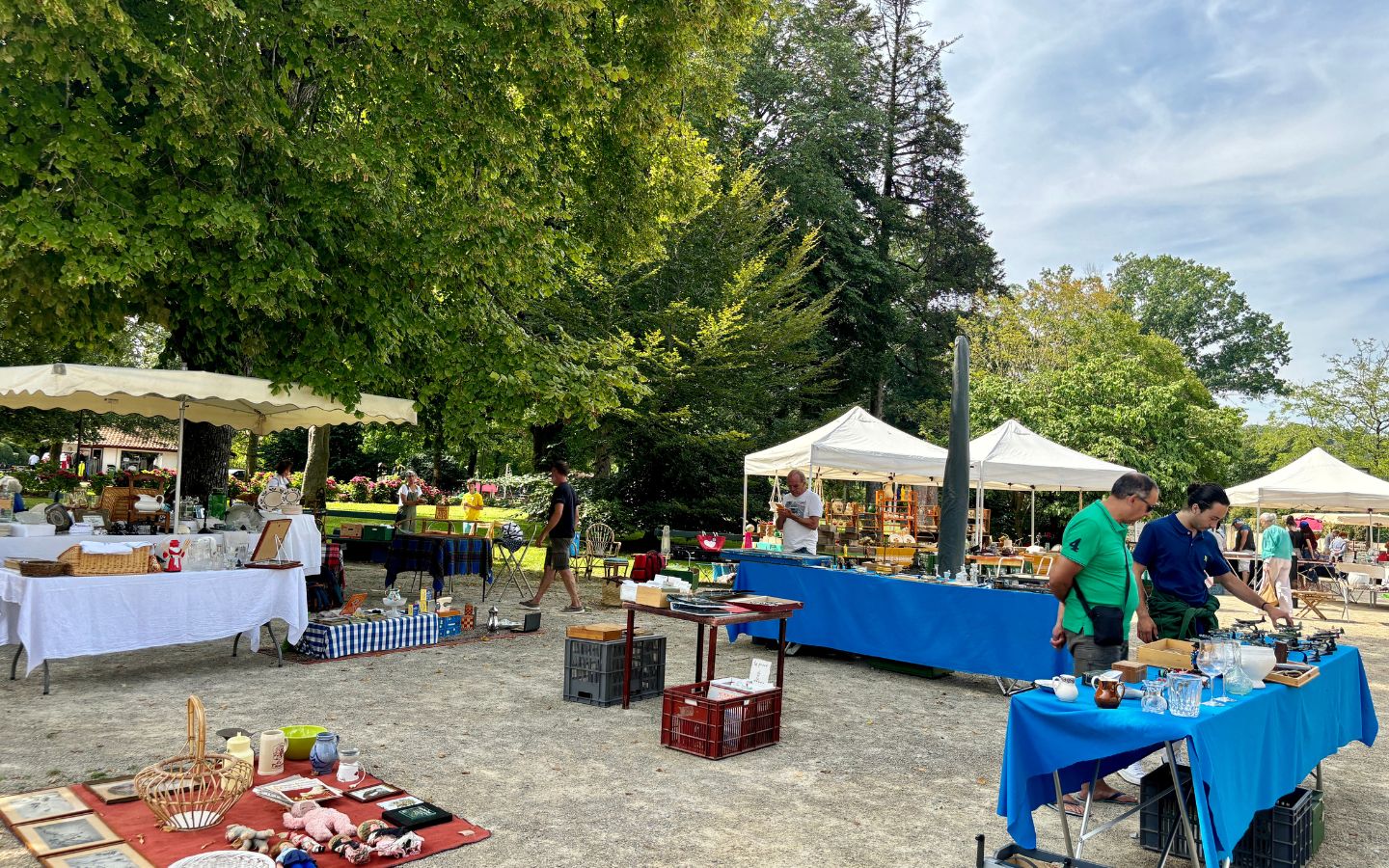 Marché à la brocante Parc Saint Joseph Cambo-les-Bains 2026-11-18