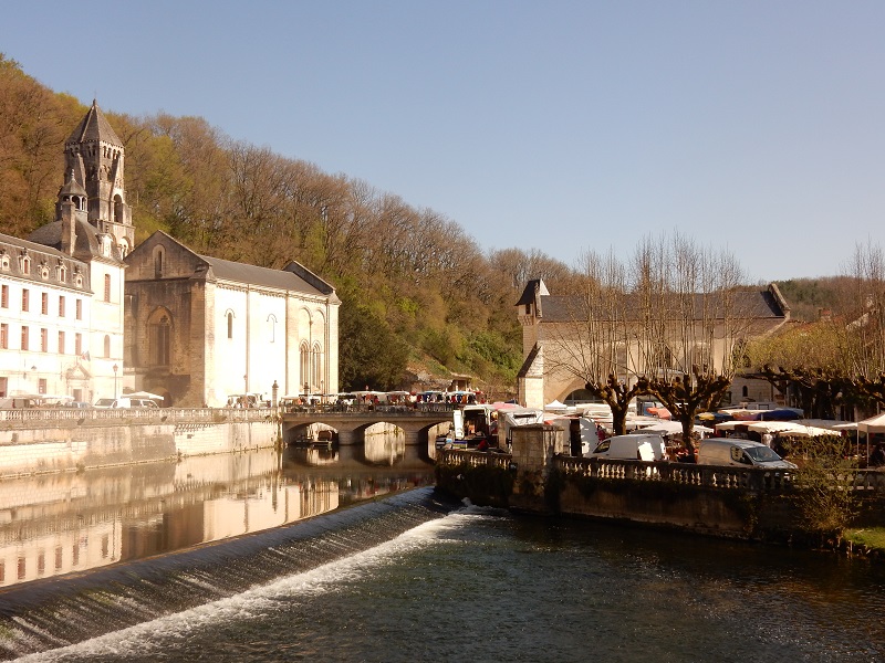 Marché fermier de producteurs Place du marché Brantôme en Périgord 2026-08-25