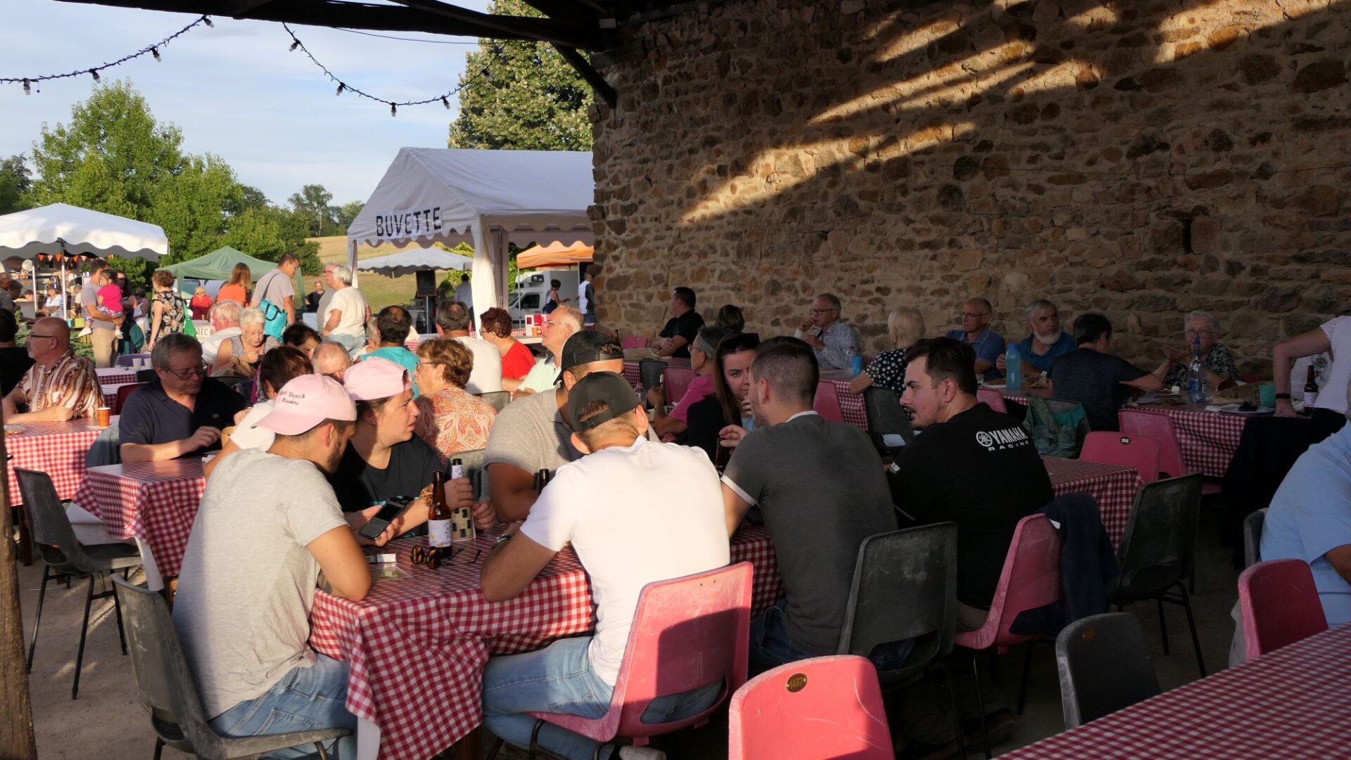 Marché festif à Saint-Martin de Jussac Saint-Martin-de-Jussac