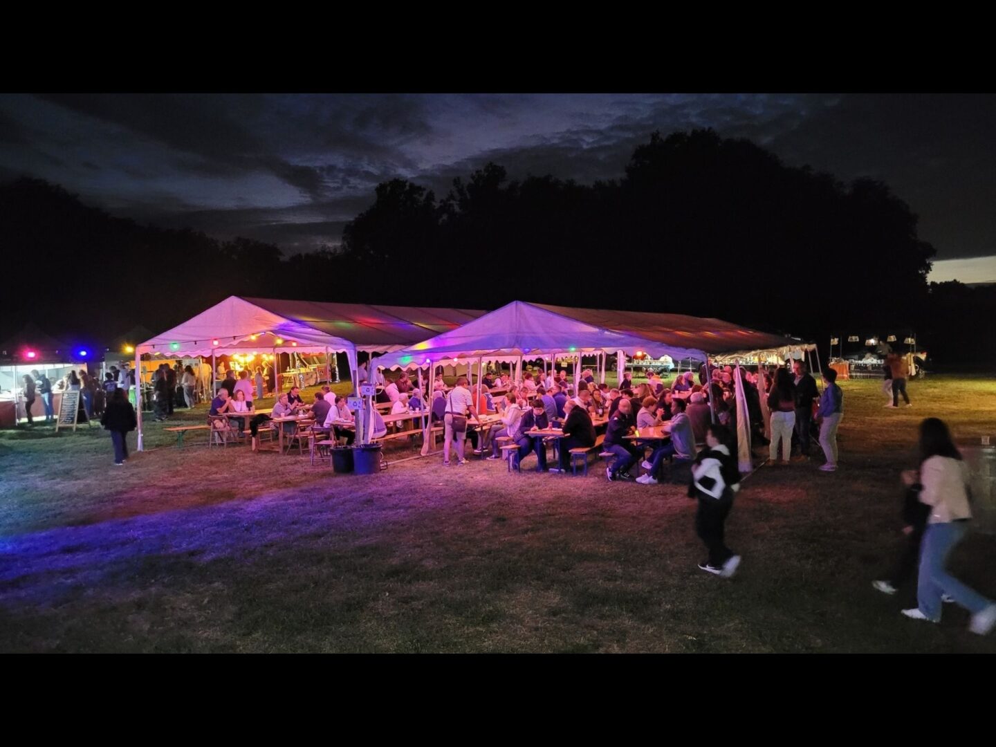 Marché gourmand et concert Salle Yvonne Domec Porte-de-Benauge