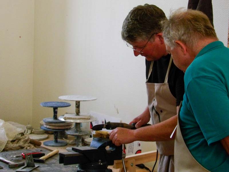 Monte ton couteau de Nontron Place Alfred Agard Nontron 2026-07-30