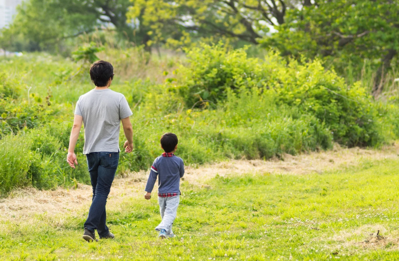 PAUSE PARENTS ET ATELIERS ENFANTS Parc ou salle des fêtes Pouzols 2026-03-25