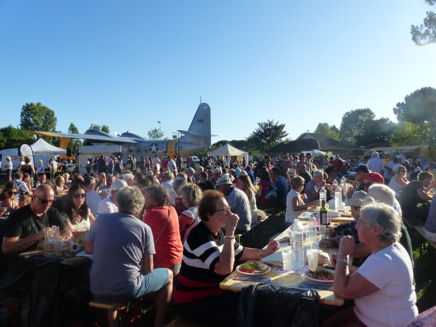 Repas au Marché des Producteurs de Pays au site Latécoère 332 Rue Louis Breguet Biscarrosse 2026-08-06