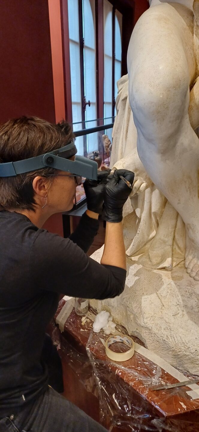 Restauration en public d'Orphée Musée Jules-Desbois Noyant-Villages