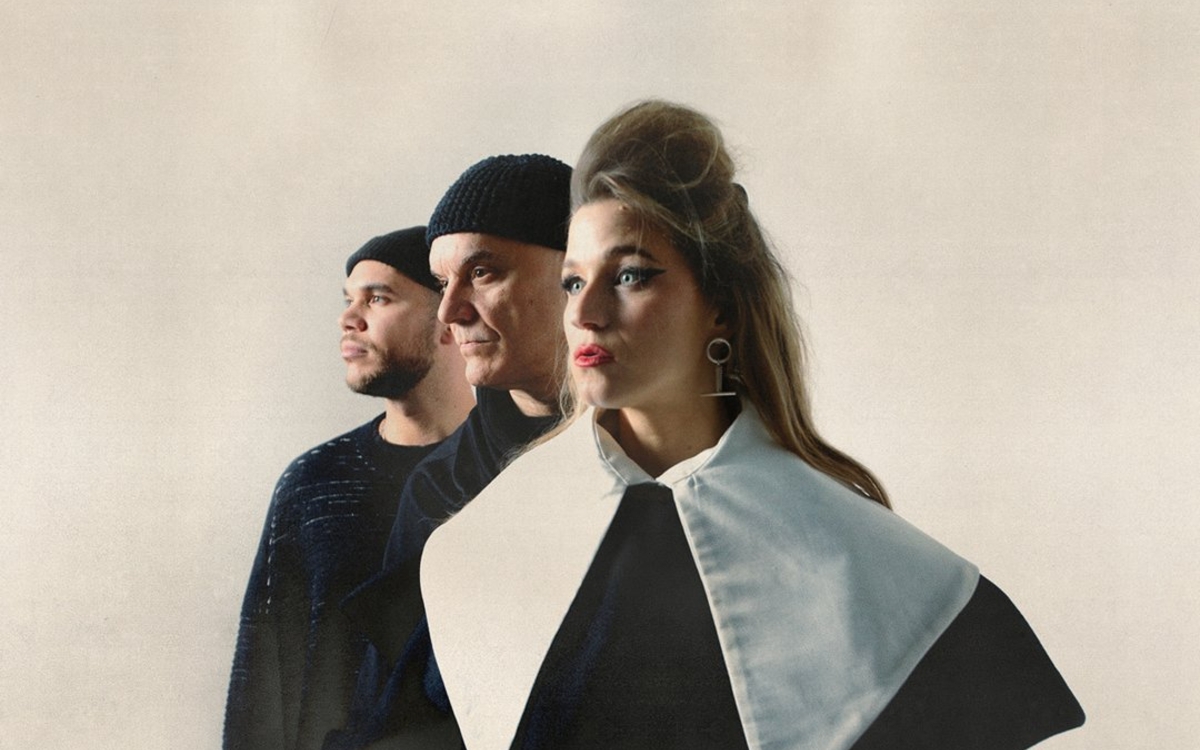 Selah Sue and The Gallands La Grande Halle de la Villette Paris