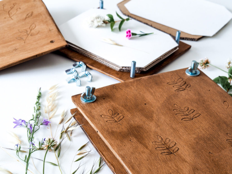 SEMAINE DE LA BIODIVERSITÉ Fabrication d'une presse à fleurs à Saint-Ciers-sur-Gironde