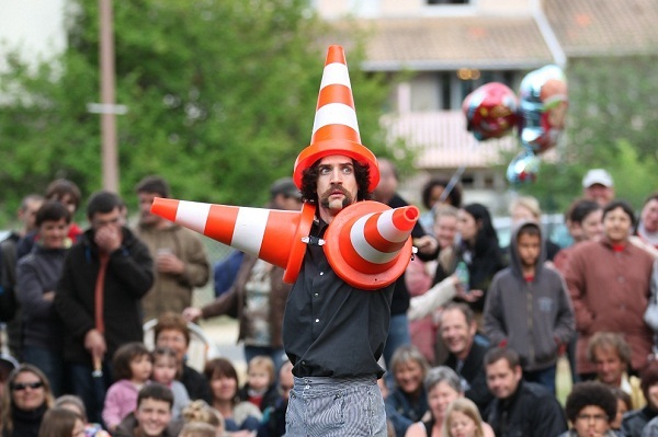 Spectacle Famille Dans tous ses états Mathieu Moustache Place Sokoburu Hendaye 2026-08-04