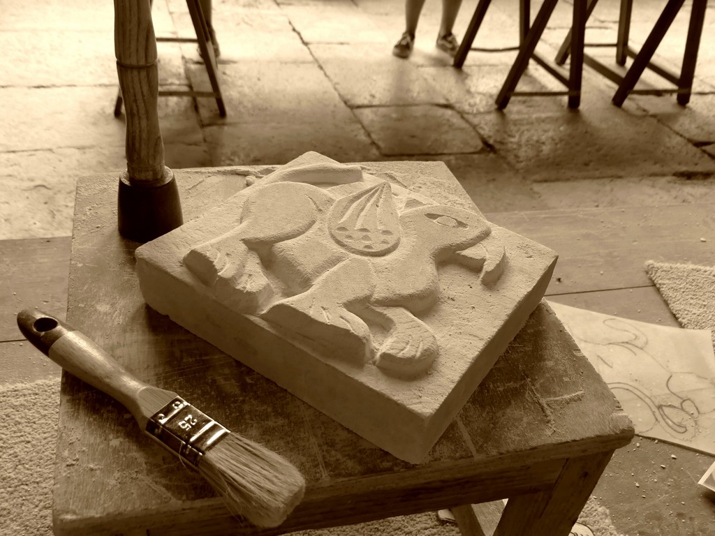 Stage création & métier d'art Sculpture sur pierre 232 Place de l'Eglise Sorde-l'Abbaye 2026-07-17