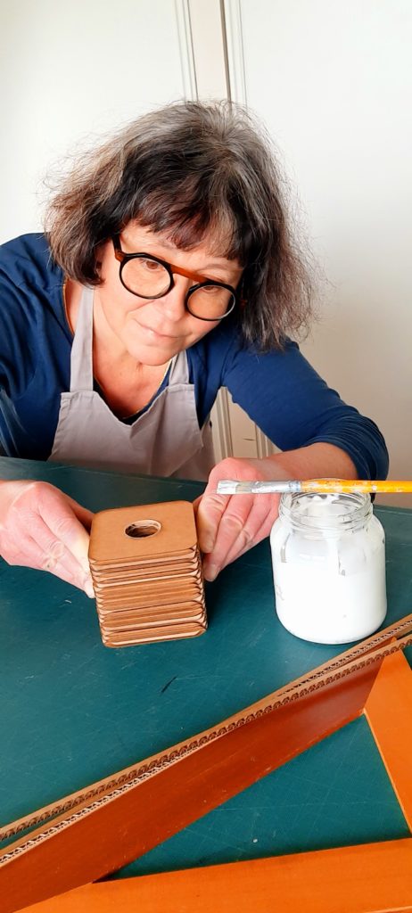 Stage meuble en carton