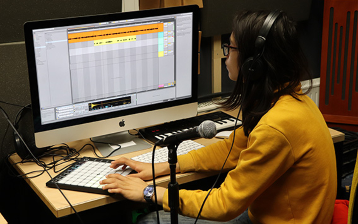 Stage Studio son : Fabrique tes beats et instrus 11-17 ans Centre Paris Anim' Point du Jour  PARIS