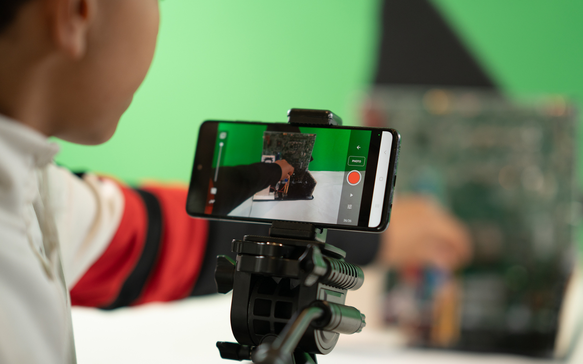 Stop Motion Déchets numériques Académie du Climat  PARIS