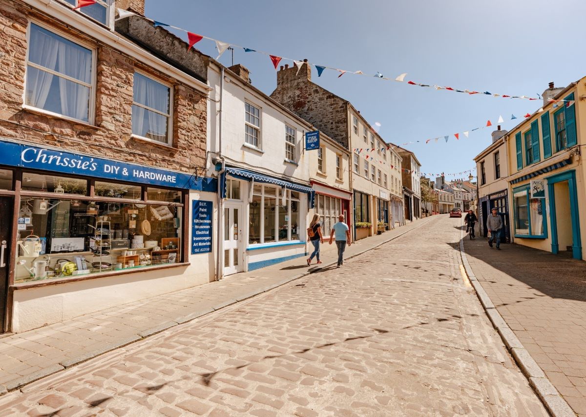 Sû la mé Excursion à la journée à Aurigny Port de Goury La Hague 2026-06-02